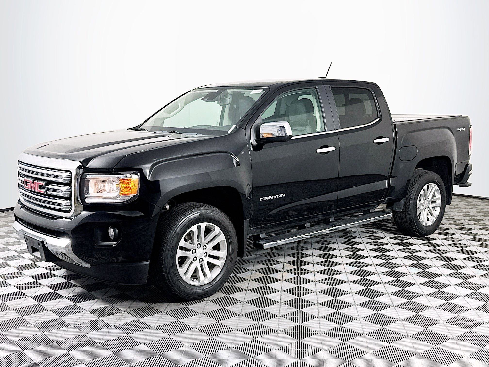Used 2018 GMC Canyon SLT image 4