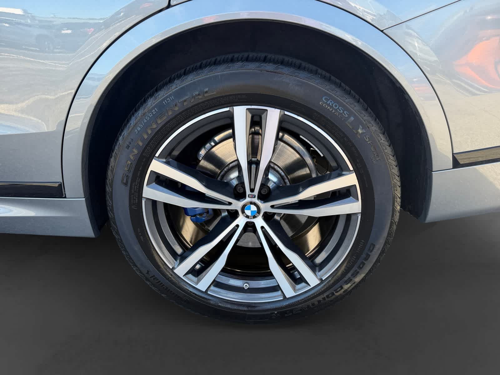 Used 2024 BMW X7 xDrive40i w/ Executive Package AWD/4WD image 9