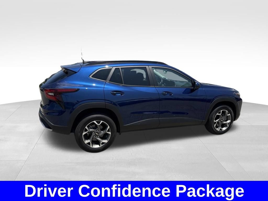 Used 2024 Chevrolet Trax LT w/ Driver Confidence Package FWD image 6