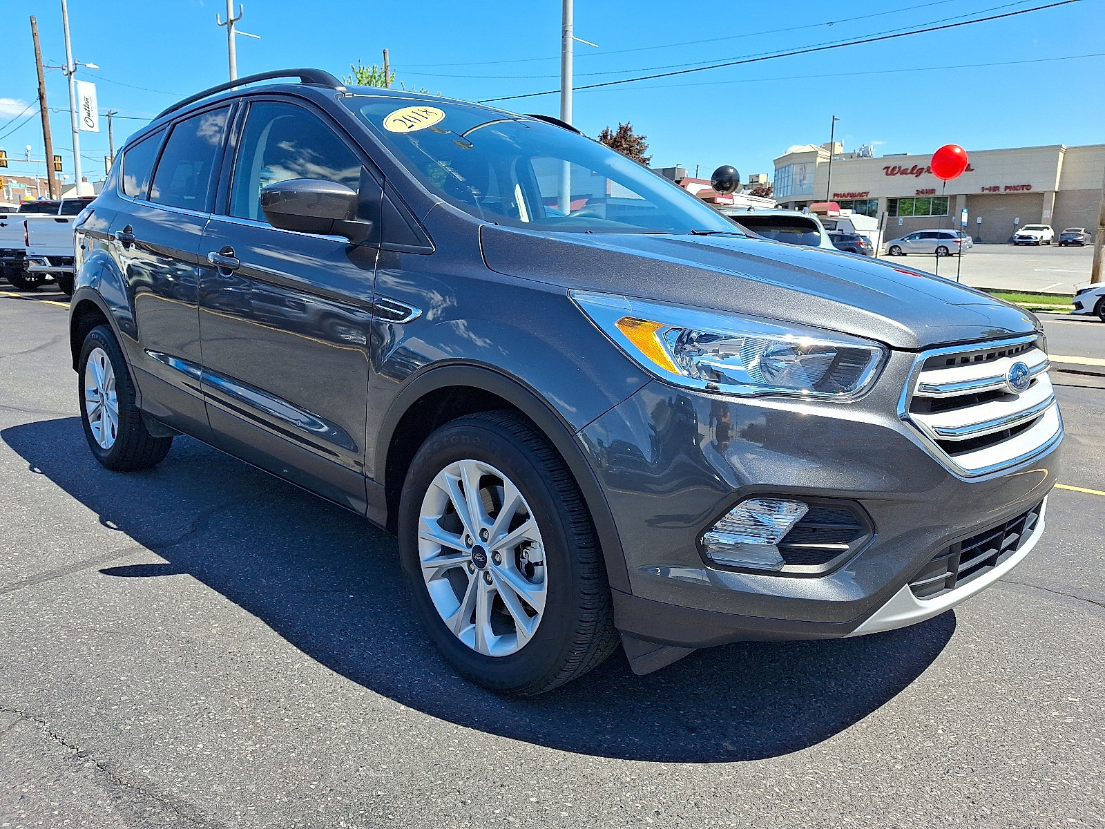 Used 2018 Ford Escape SE w/ SE Sync 3 Package AWD/4WD image 7