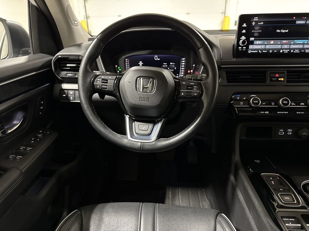 Used 2023 Honda Pilot Elite image 11
