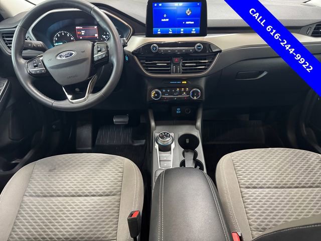 Used 2022 Ford Escape SE w/ Cold Weather Package image 5