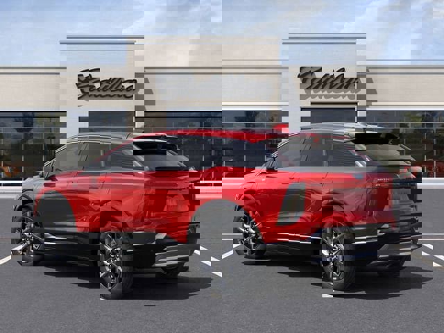 New 2025 Cadillac Optiq Luxury 1 image 3