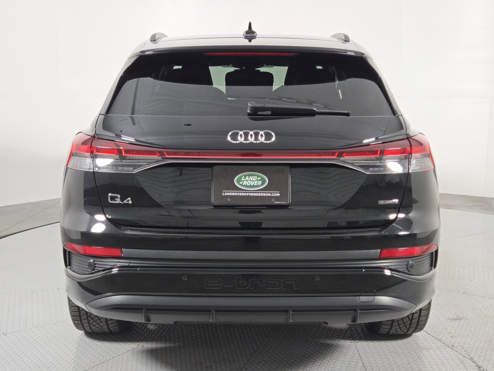 Used 2022 Audi Q4 e-tron Premium Plus w/ Premium Plus image 6