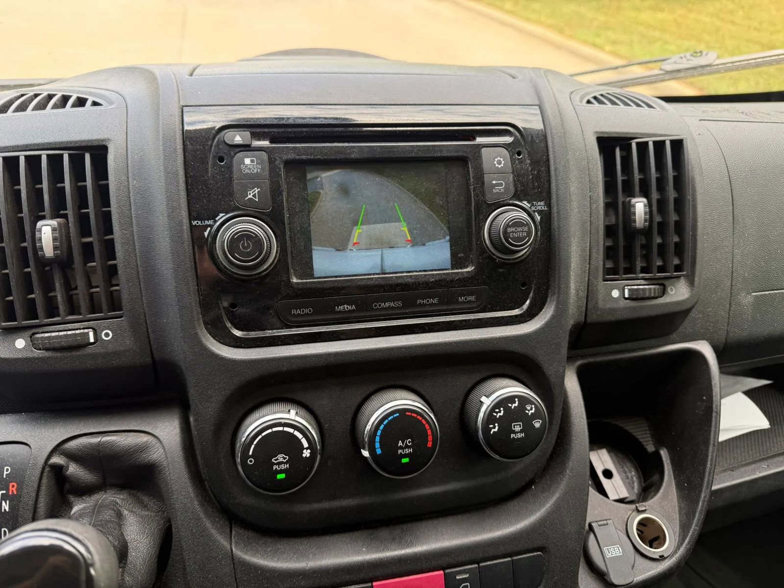 Used 2017 RAM ProMaster 2500 w/ Interior Convenience Group FWD image 14