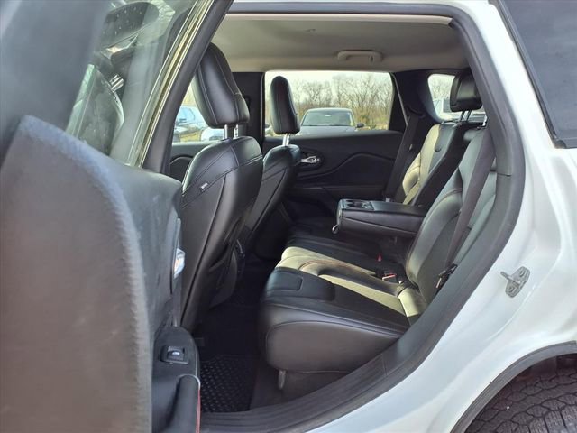 Used 2021 Jeep Cherokee Trailhawk w/ Technology Group image 76
