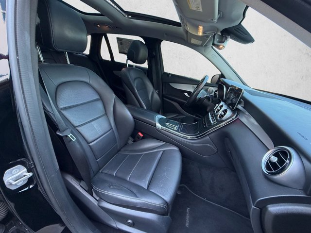 Certified 2021 Mercedes-Benz GLC 300 image 22