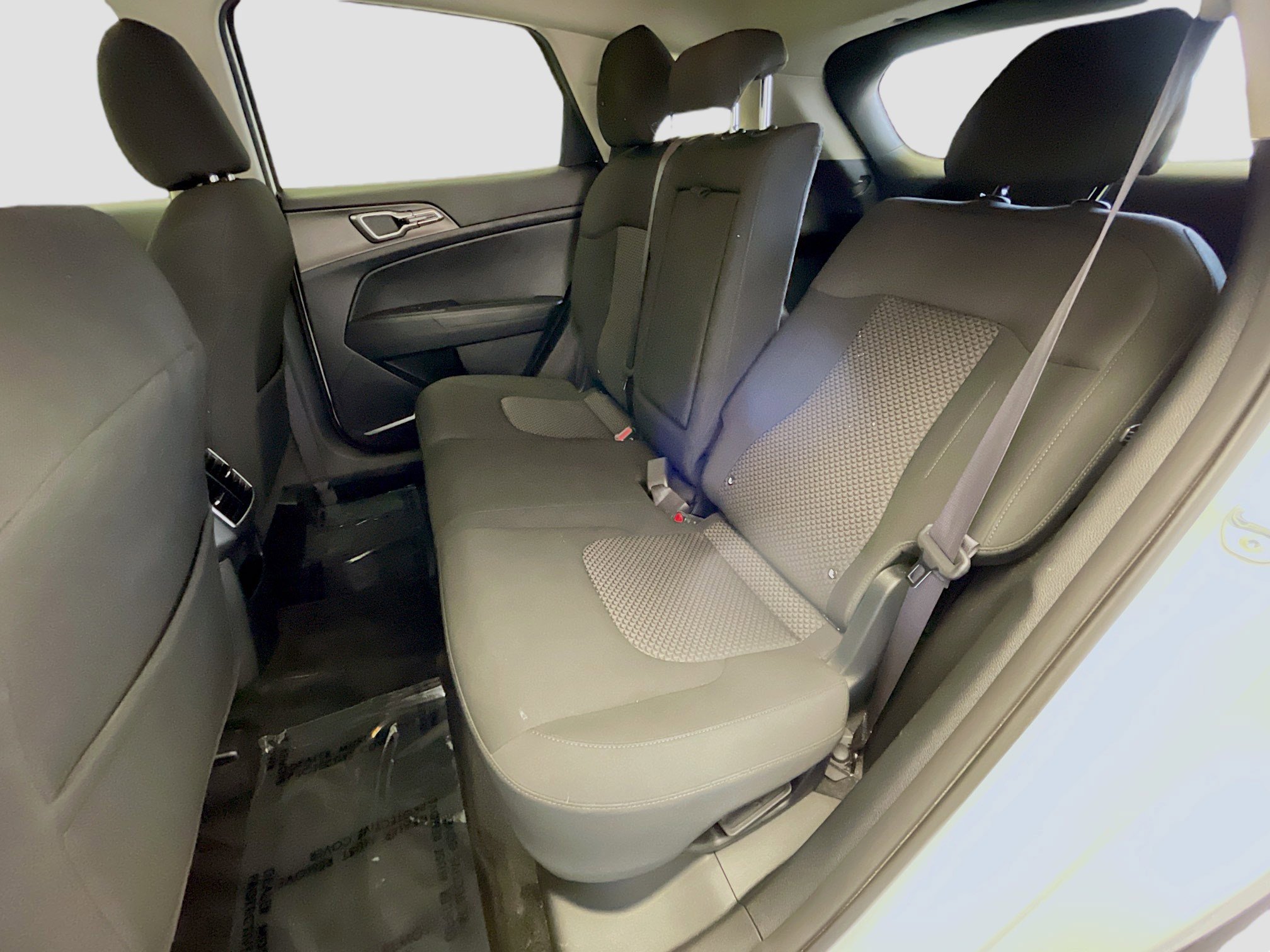 Used 2023 Kia Sportage LX image 14