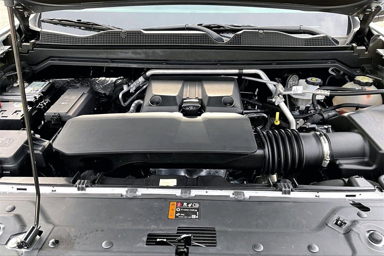 Used 2023 Chevrolet Colorado Trail Boss w/ Technology Package image 35