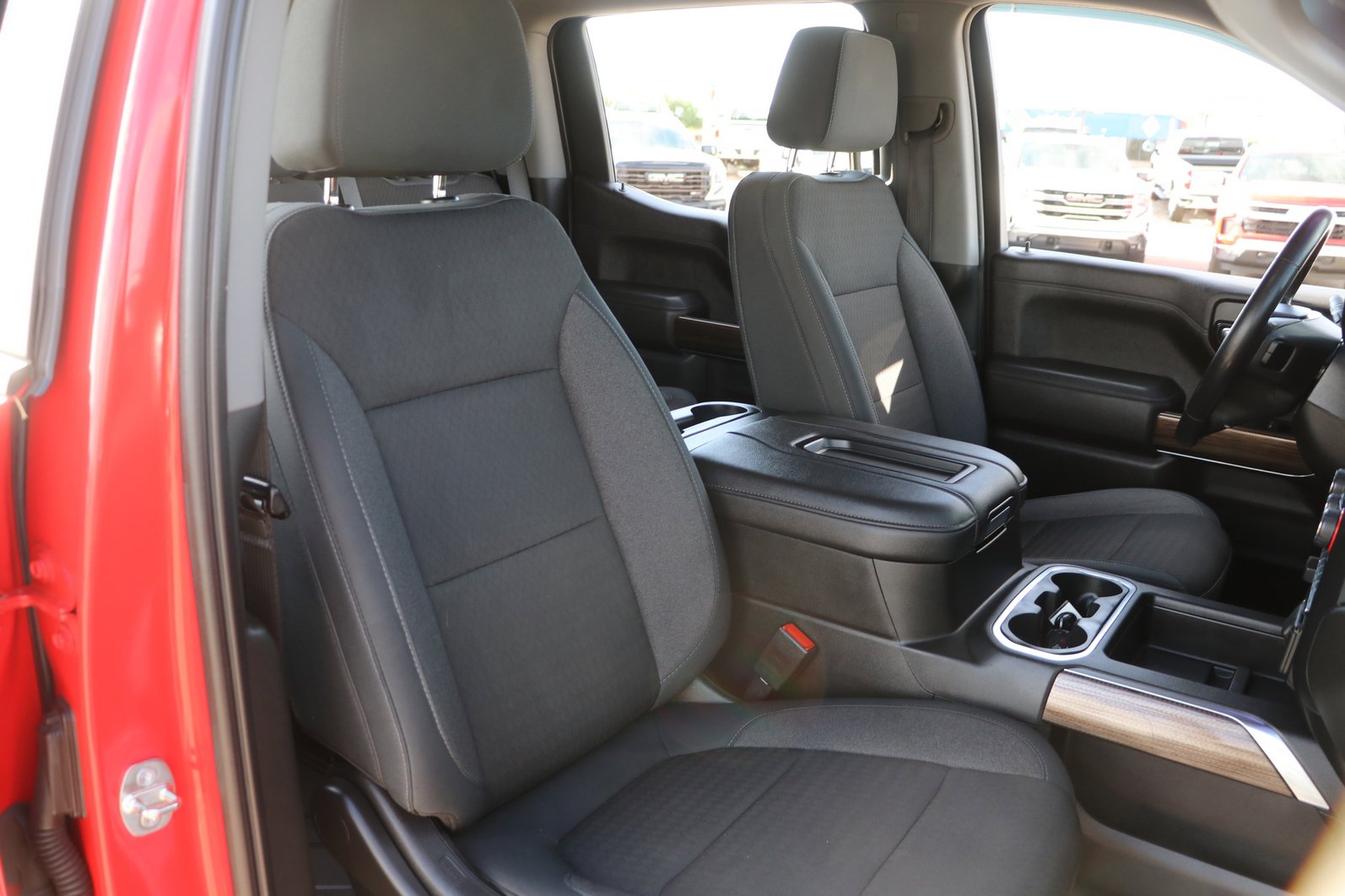Used 2019 Chevrolet Silverado 1500 LT Trail Boss image 34