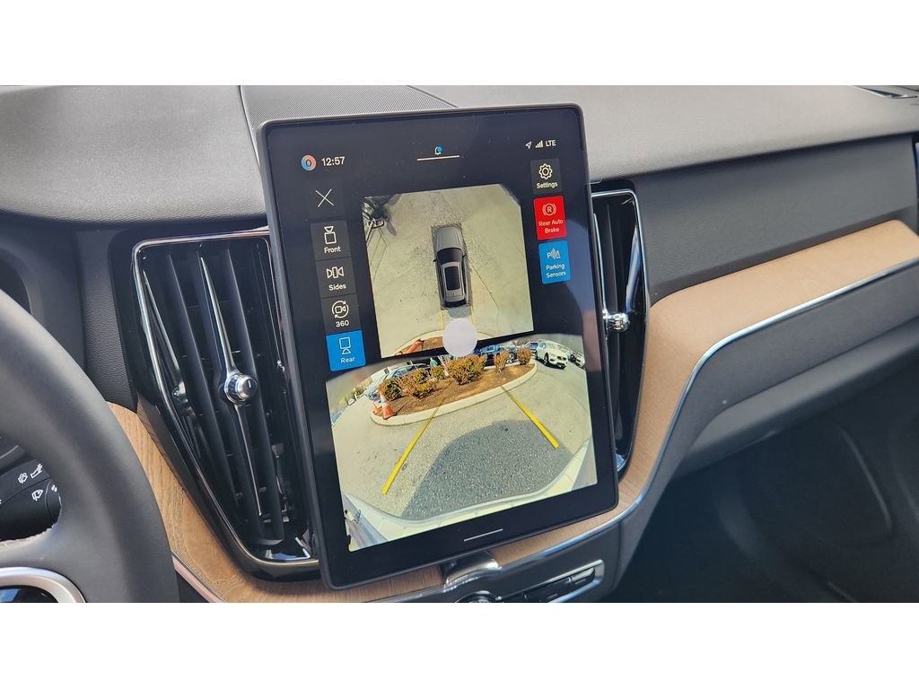 New 2026 Volvo XC60 B5 Plus w/ Protection Package Premier image 20