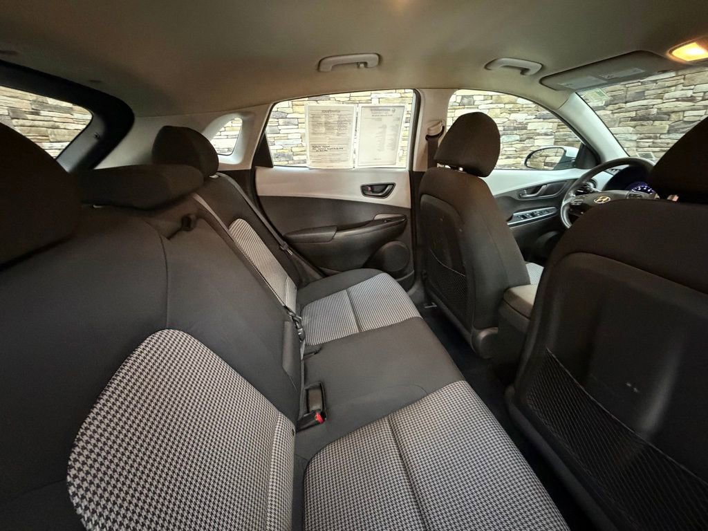 Used 2020 Hyundai Kona SE w/ Cargo Package image 29