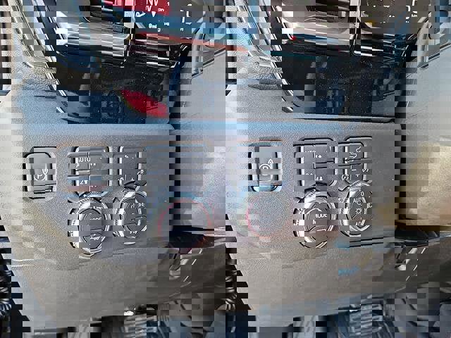 New 2026 GMC Sierra 1500 Elevation image 18