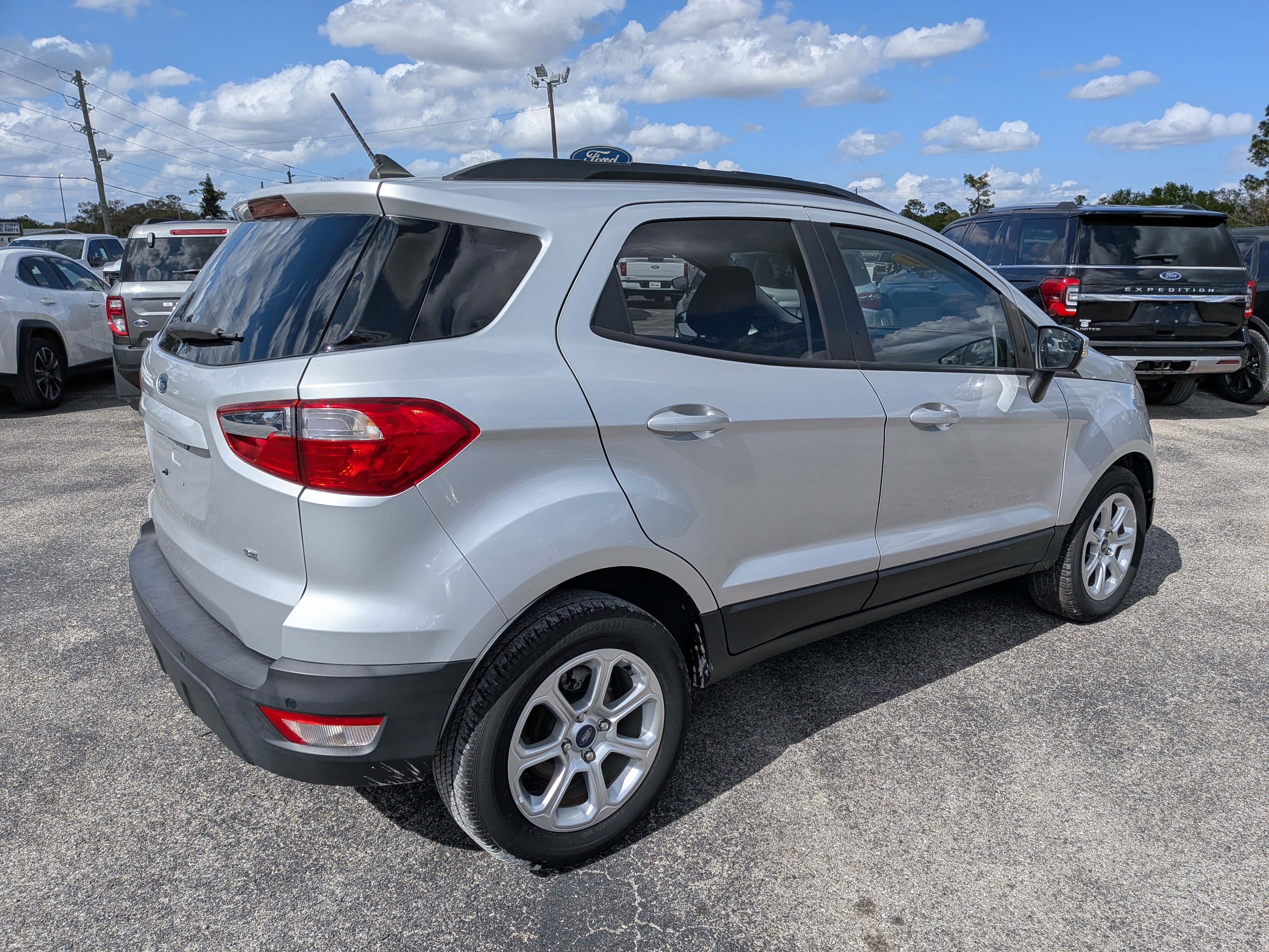 Used 2021 Ford EcoSport SE FWD image 4