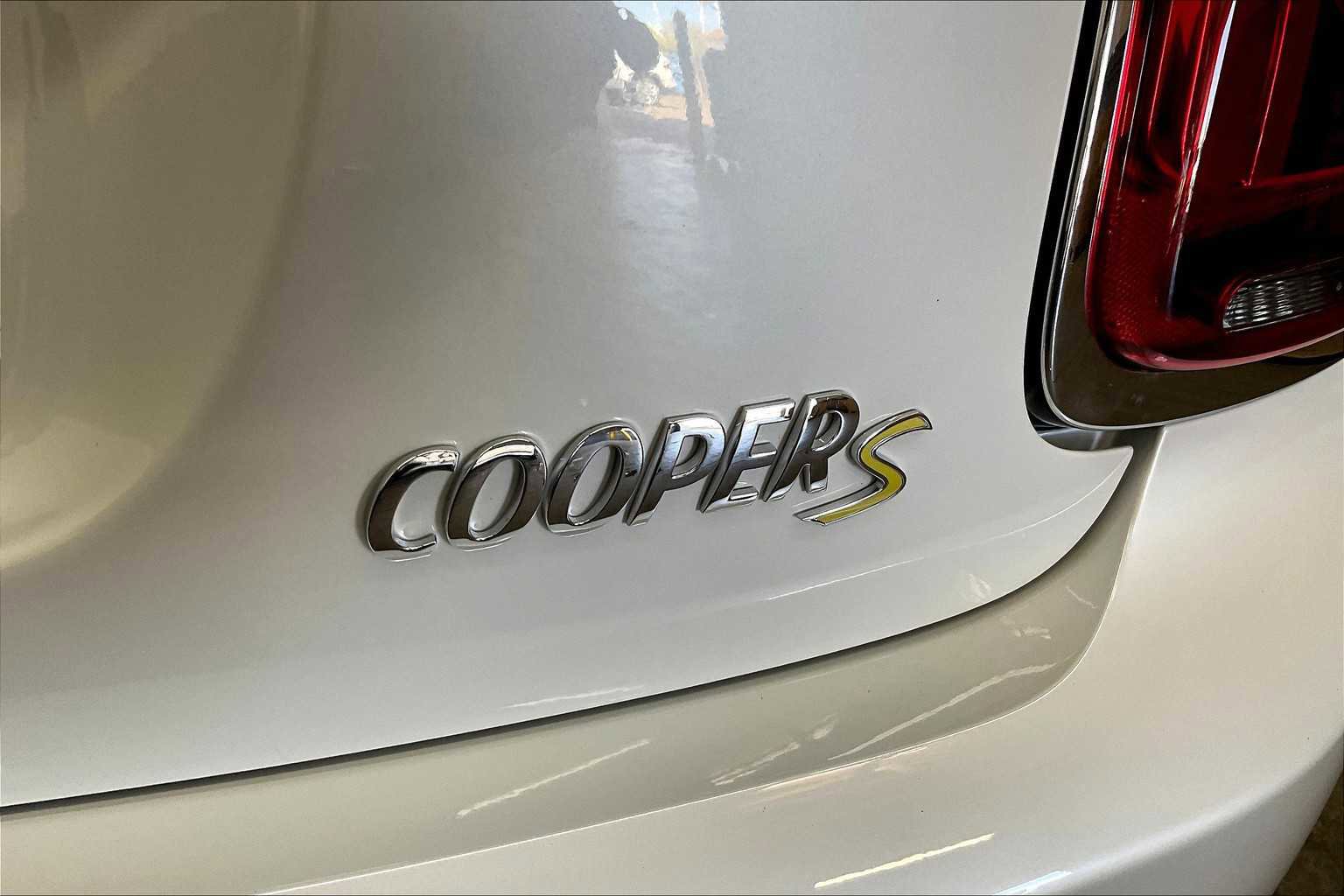 Used 2024 MINI Cooper SE image 11