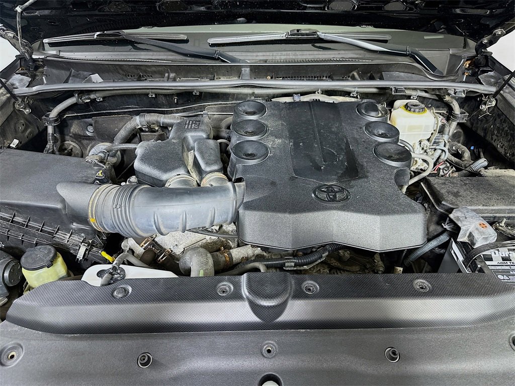 Used 2013 Toyota 4Runner SR5 image 8