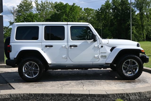 Used 2019 Jeep Wrangler Unlimited Sahara AWD/4WD image 4