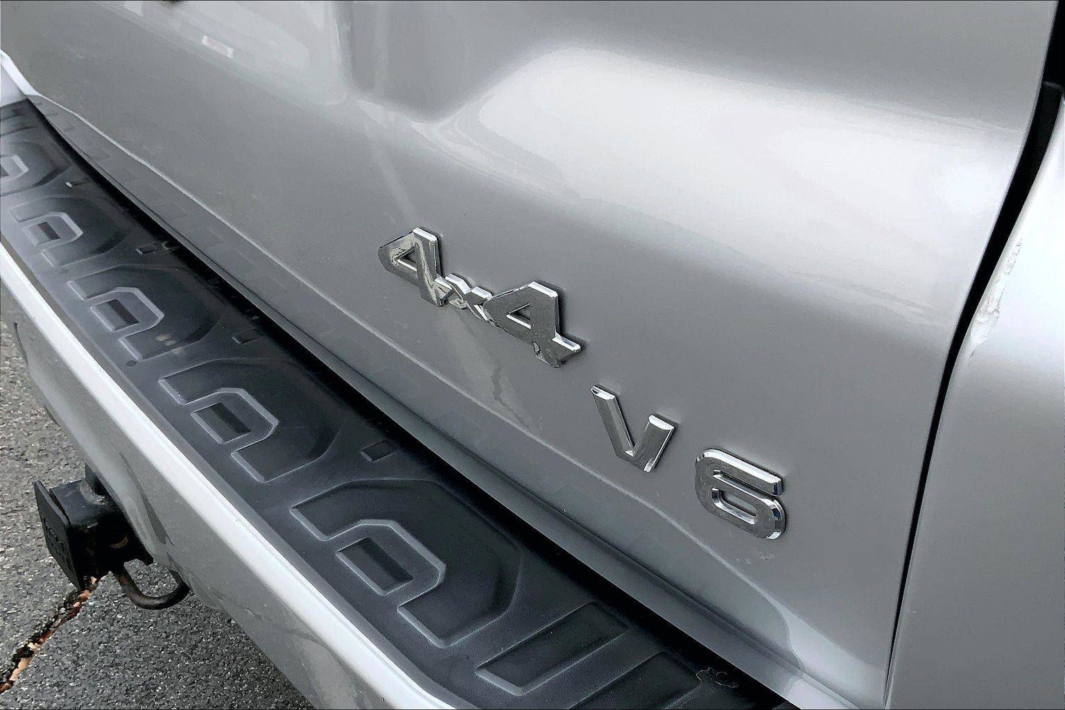 Used 2016 Toyota 4Runner SR5 image 8