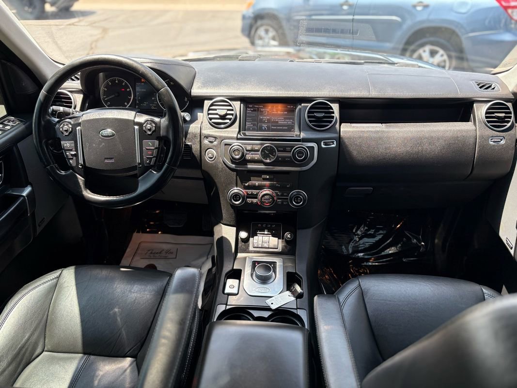 Used 2015 Land Rover LR4 HSE LUX image 28