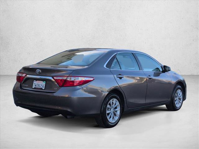 Used 2017 Toyota Camry LE image 5