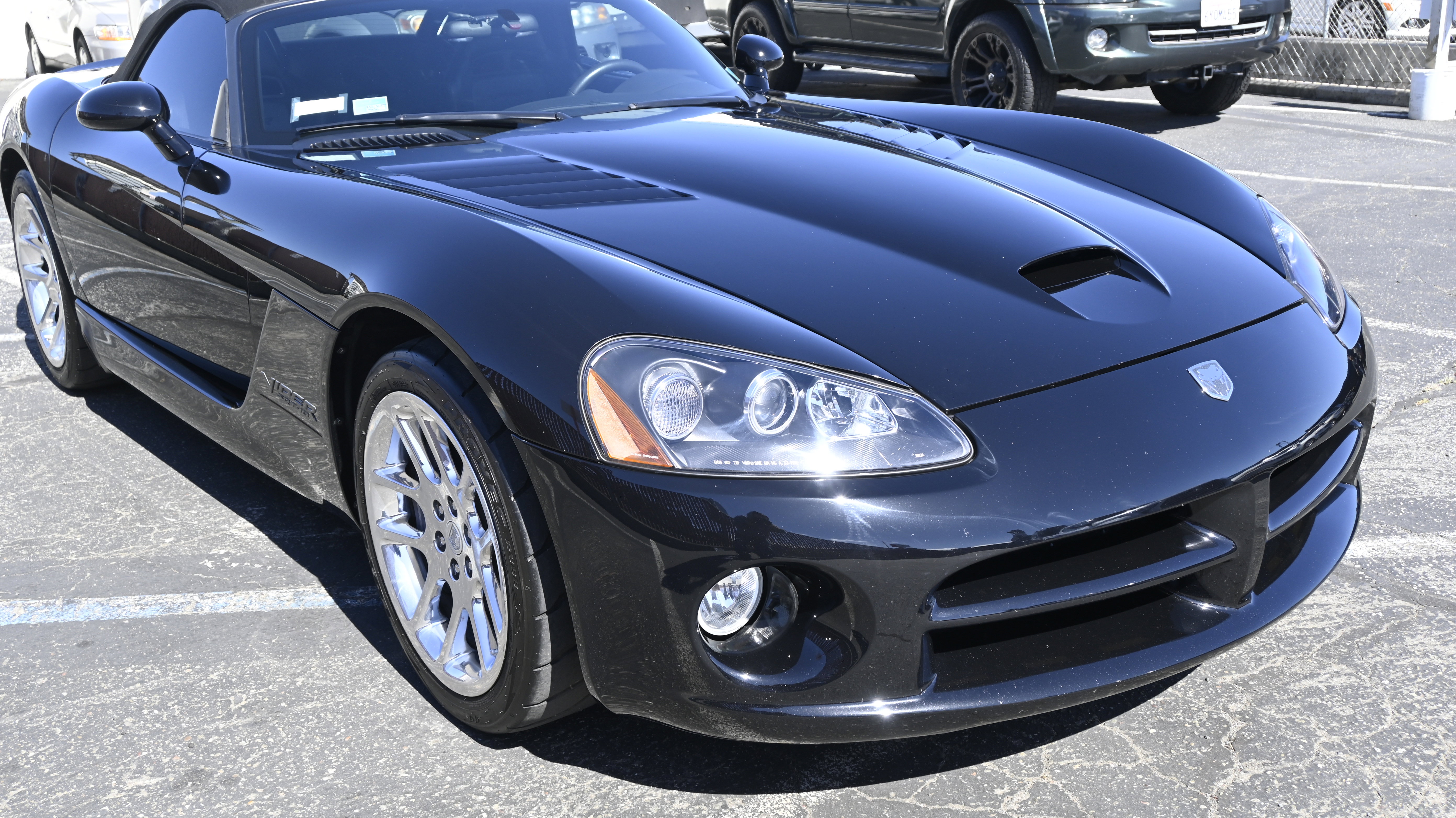 Used 2003 Dodge Viper SRT-10 image 9