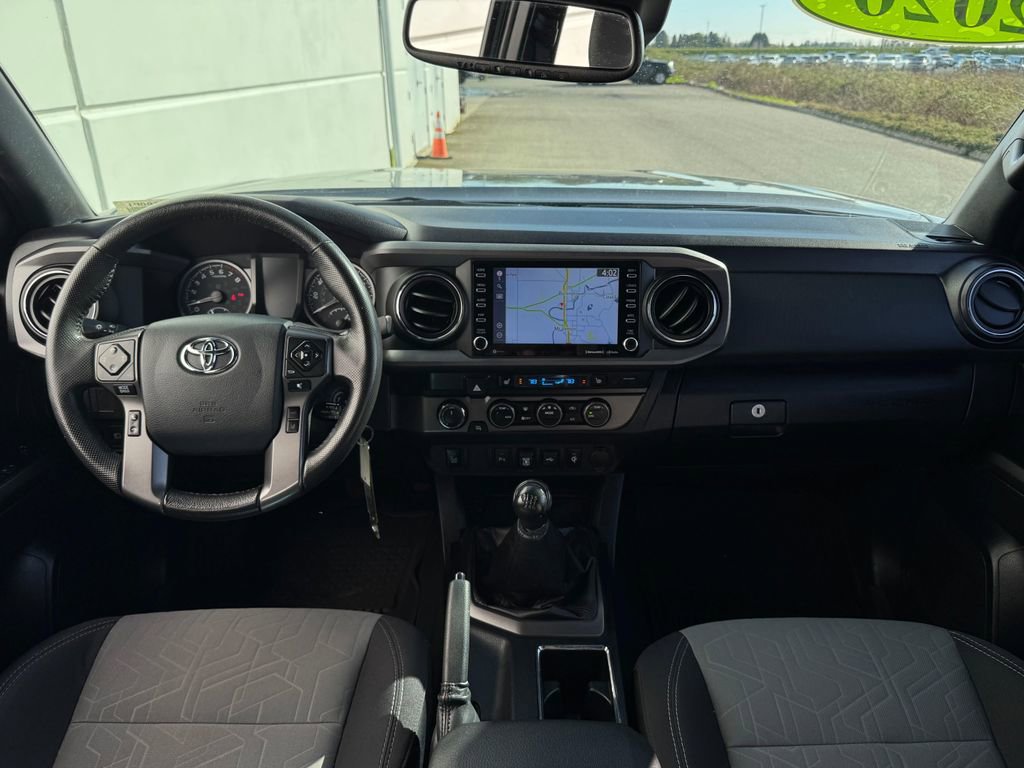 Used 2020 Toyota Tacoma TRD Off-Road w/ Technology Package AWD/4WD image 12