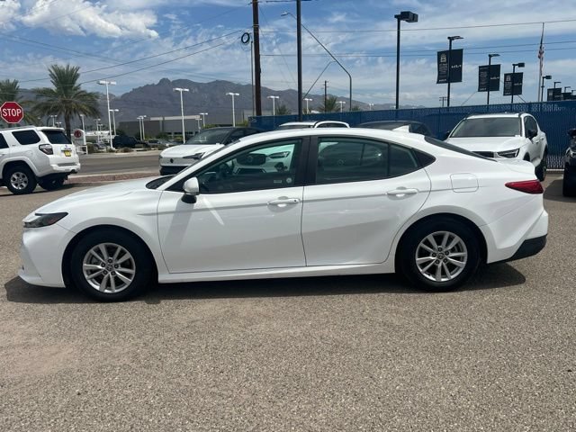 Used 2025 Toyota Camry LE FWD image 6