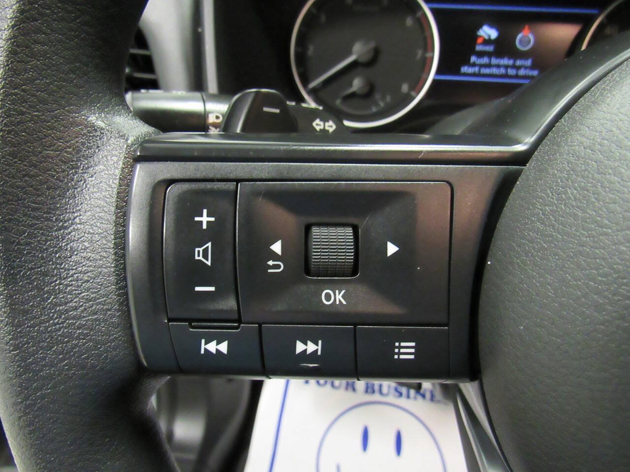 Used 2023 Nissan Rogue S AWD/4WD image 32