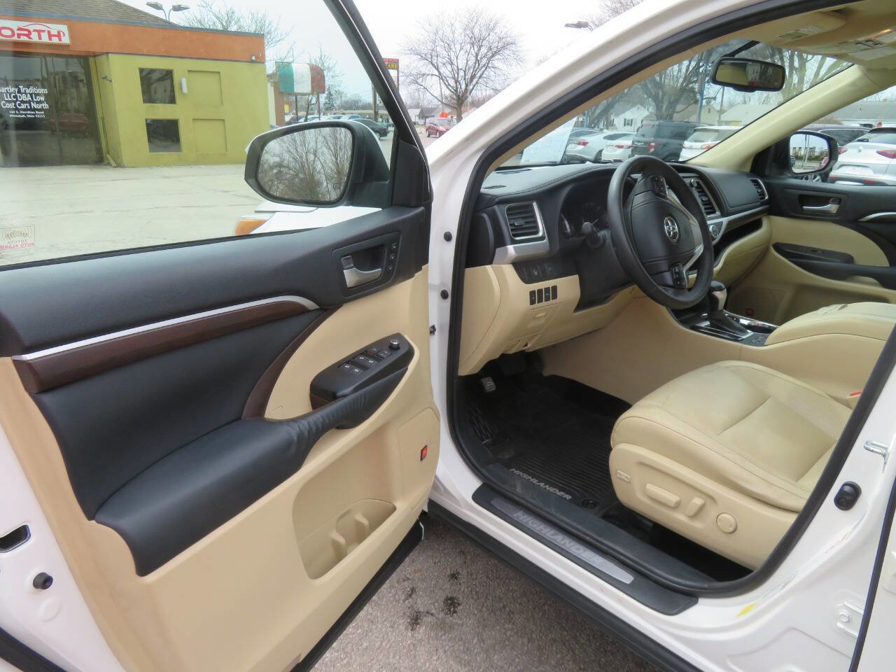 Used 2015 Toyota Highlander Limited image 6