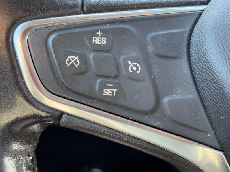 Used 2019 Chevrolet Equinox LT image 17