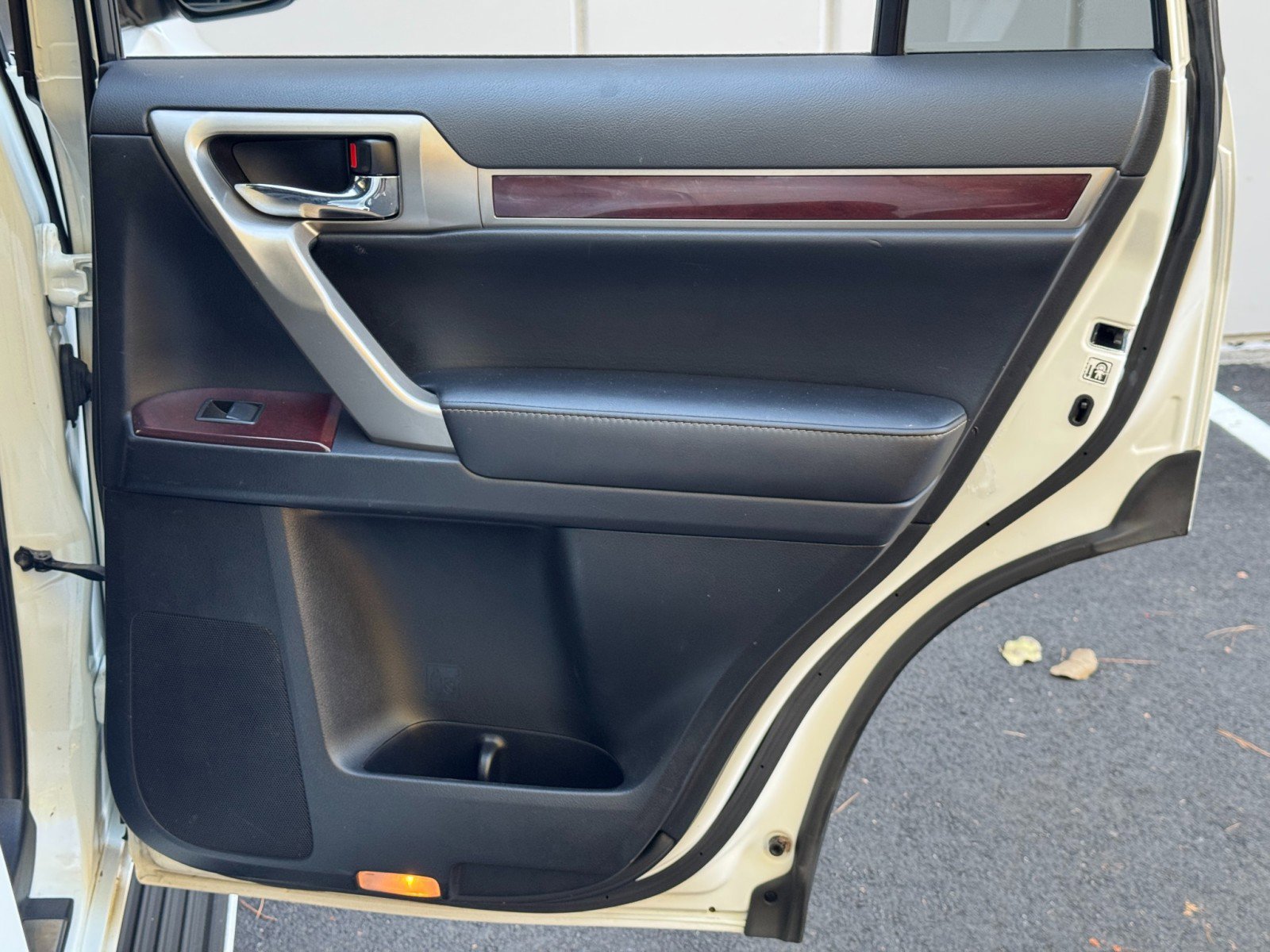 Used 2014 Lexus GX 460 image 46