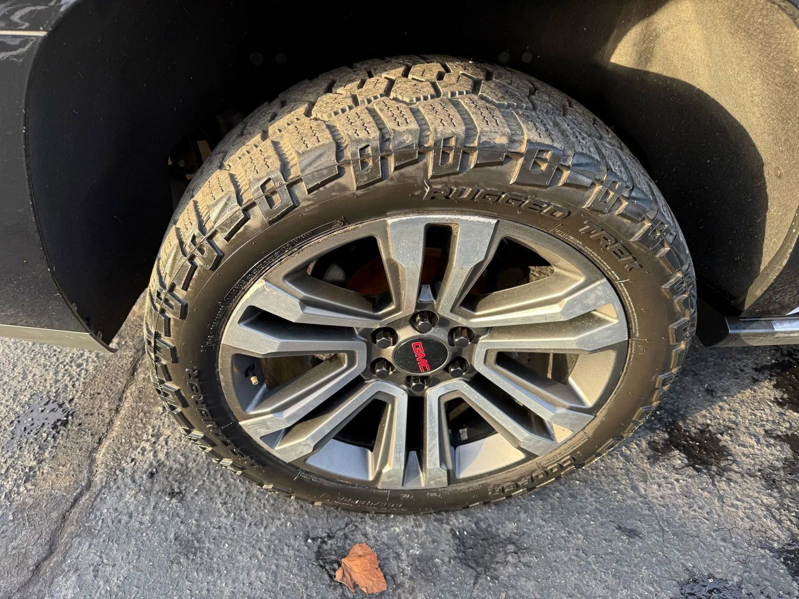 Used 2019 GMC Yukon Denali w/ Denali Ultimate Package image 61