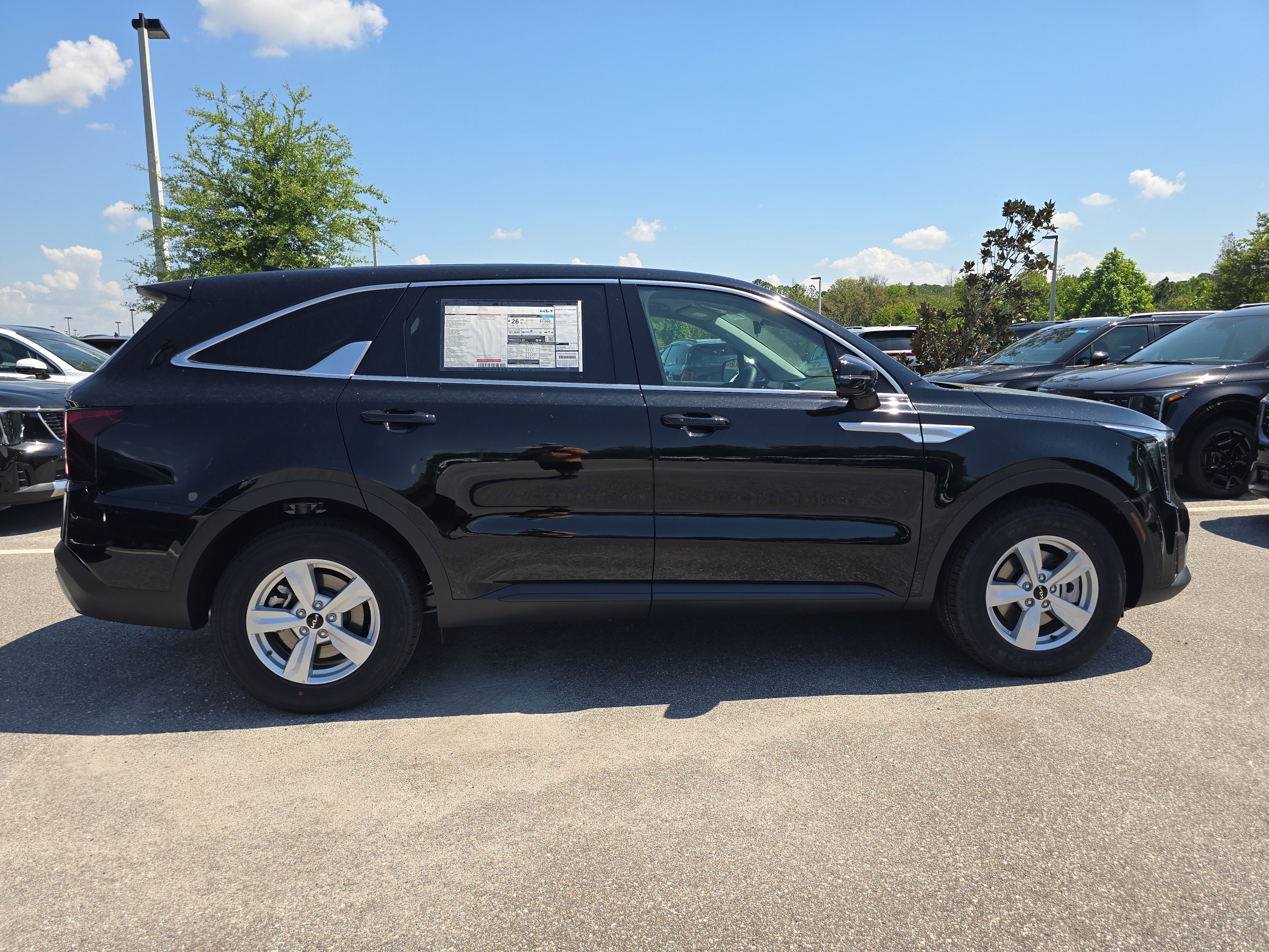 New 2026 Kia Sorento LX FWD image 9