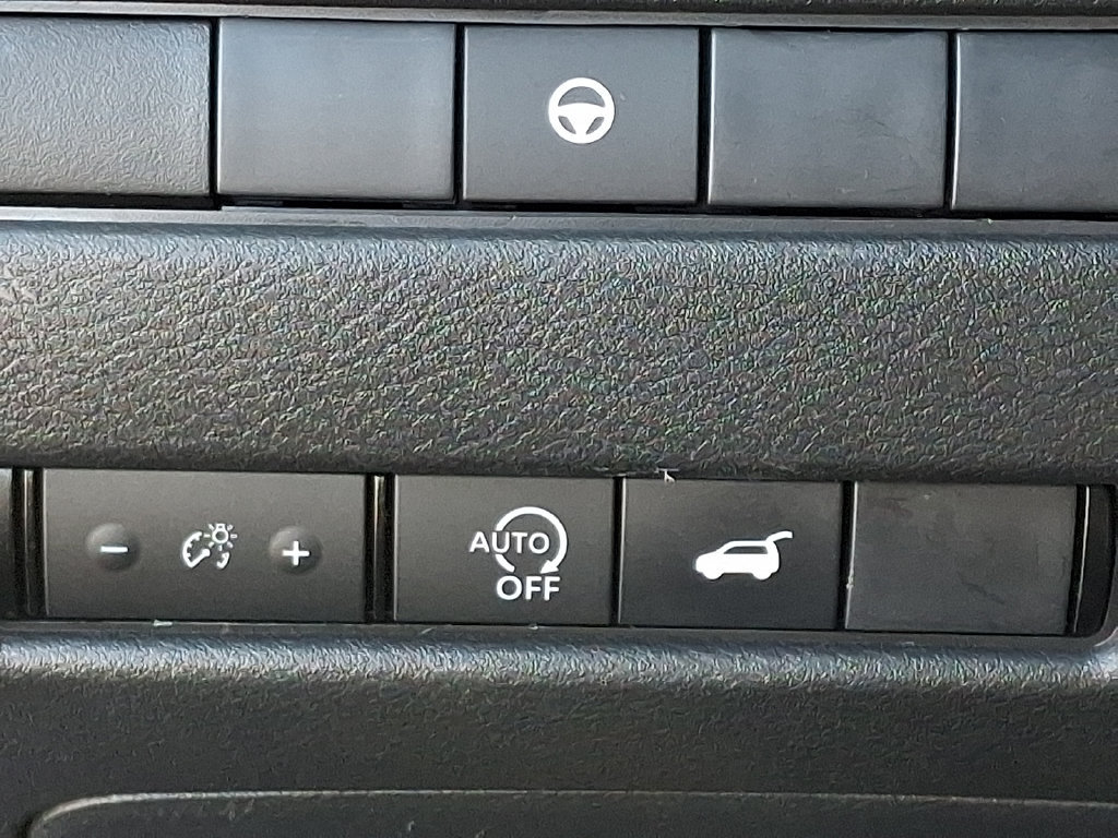 Certified 2023 Nissan Rogue SV w/ SV Premium B Package AWD/4WD image 27