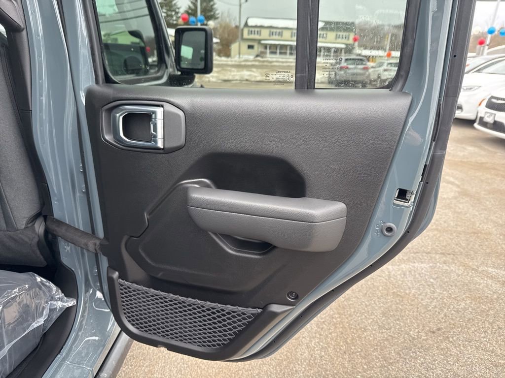 New 2026 Jeep Wrangler Willys AWD/4WD image 25