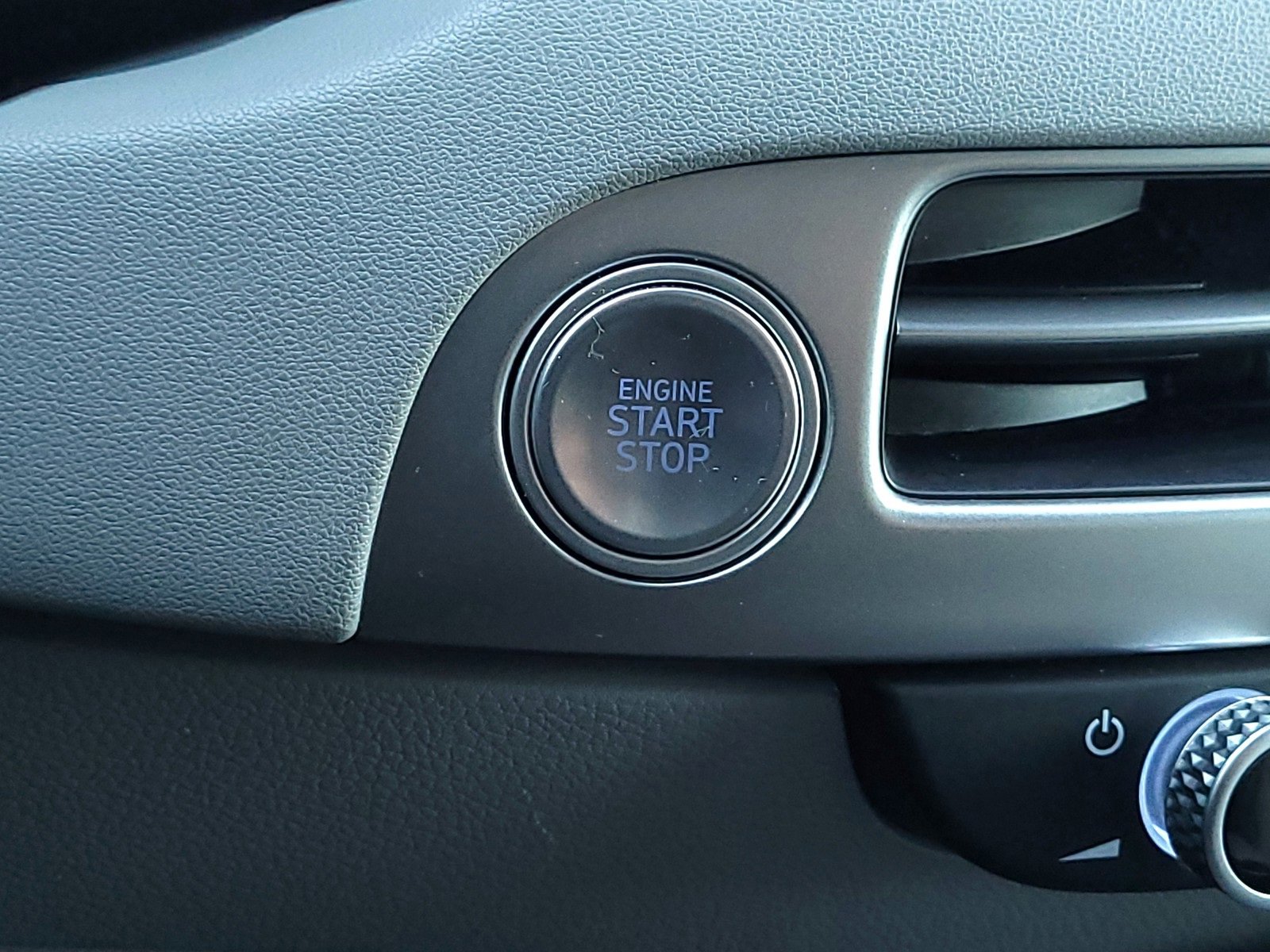 Used 2024 Hyundai Palisade SEL image 22