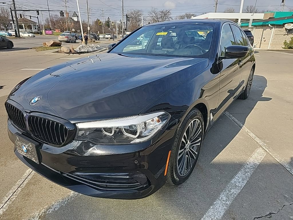 Used 2018 BMW 530i xDrive w/ Premium Package image 11