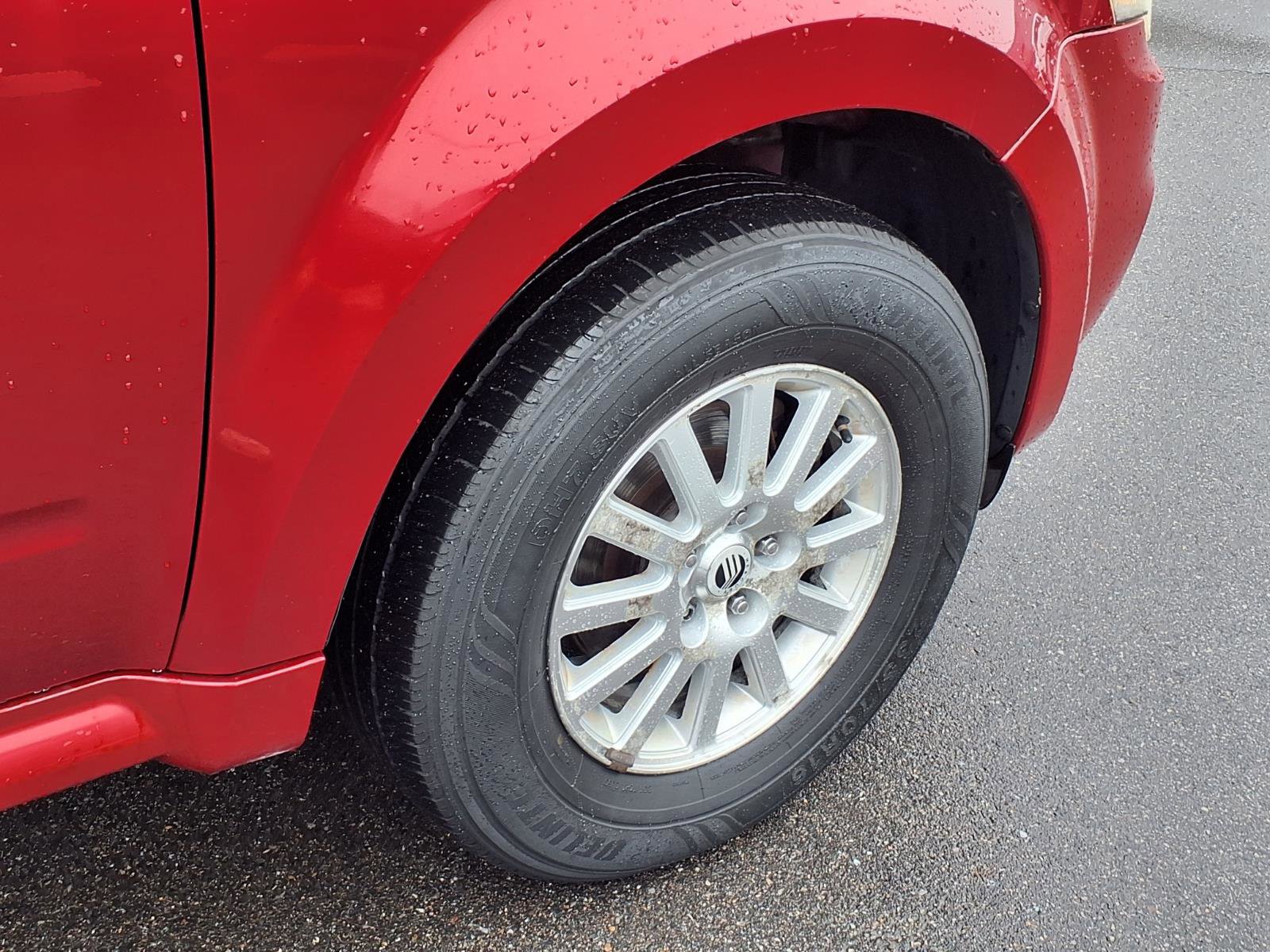 Used 2010 Mercury Mariner Premier image 26