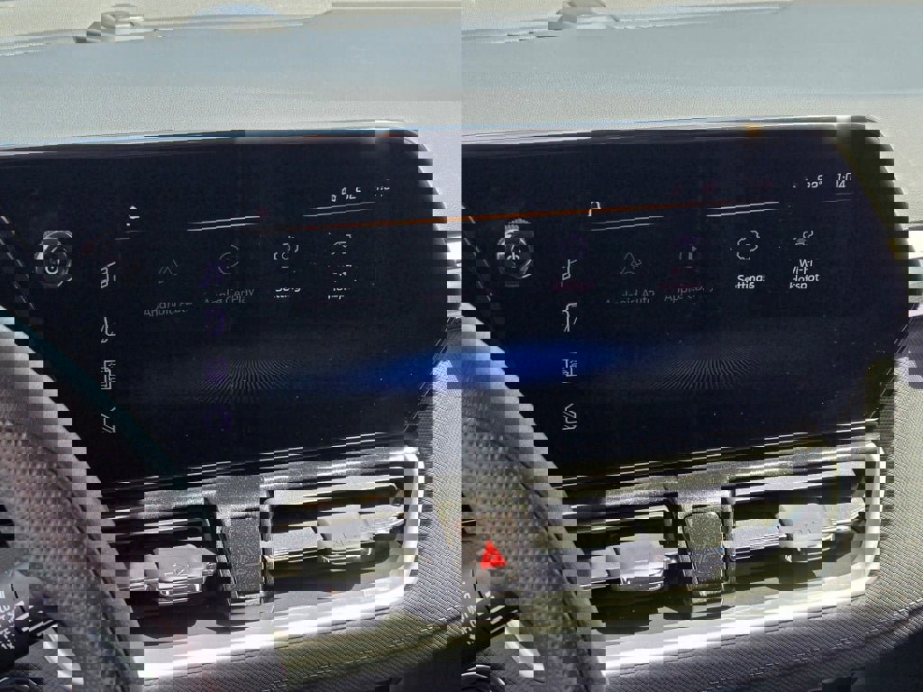 Certified 2025 Chevrolet TrailBlazer LT AWD/4WD image 23