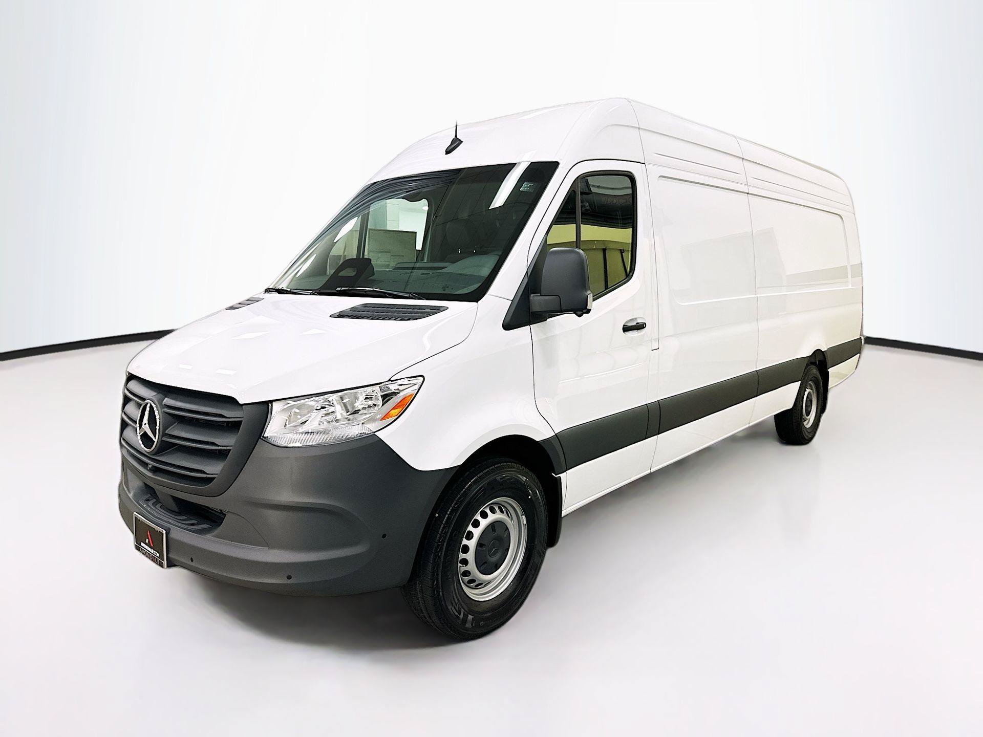 Used 2026 Mercedes-Benz Sprinter 2500 image 2