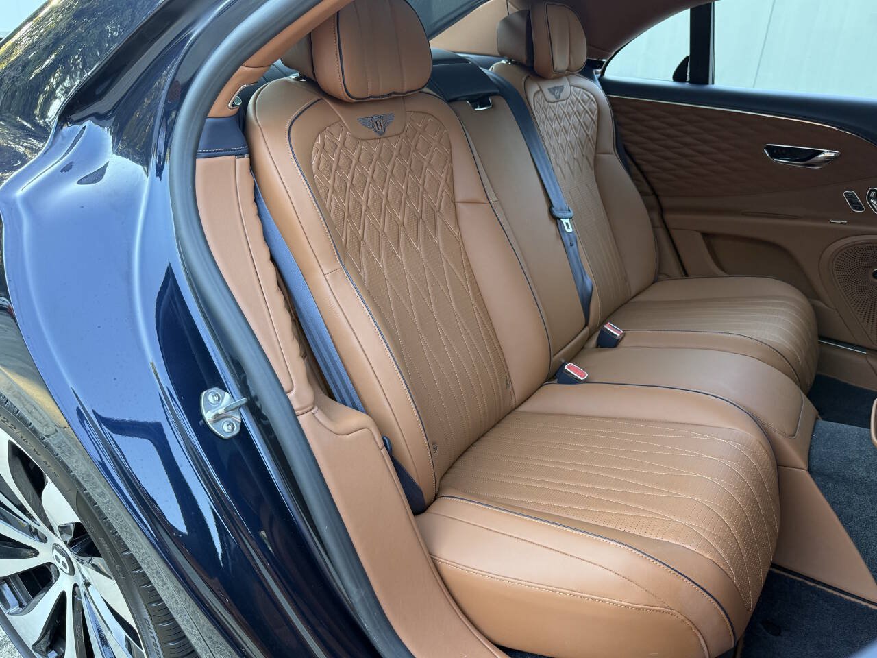 Used 2022 Bentley Flying Spur V8 AWD/4WD image 17