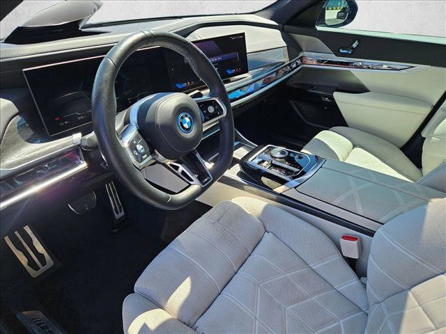Certified 2023 BMW i7 xDrive60 w/ Parking Assistance Package image 10