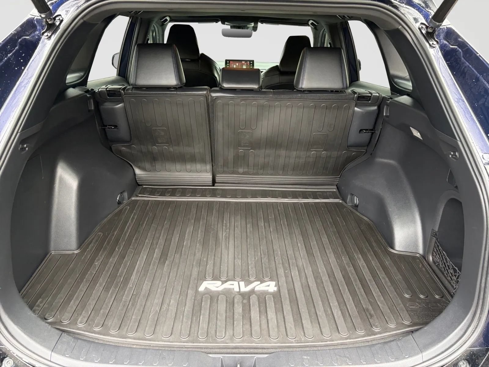 Used 2021 Toyota RAV4 XSE w/ XSE Grade Weather Package AWD/4WD image 16
