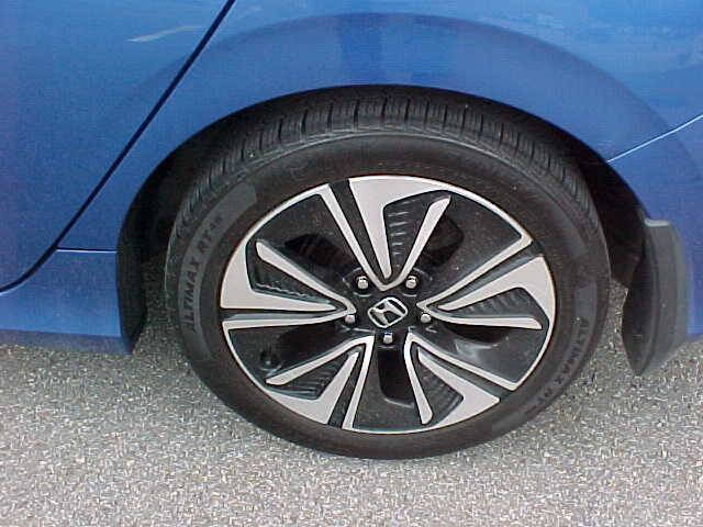Used 2017 Honda Civic EX-T image 11
