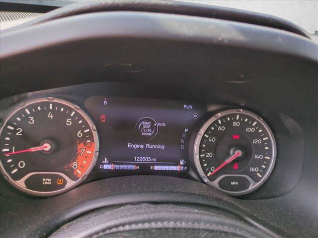 Used 2015 Jeep Renegade Limited image 12