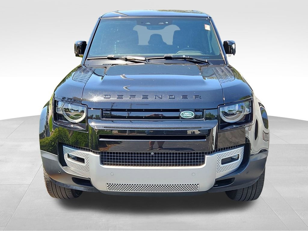 Used 2025 Land Rover Defender 110 S AWD/4WD image 2