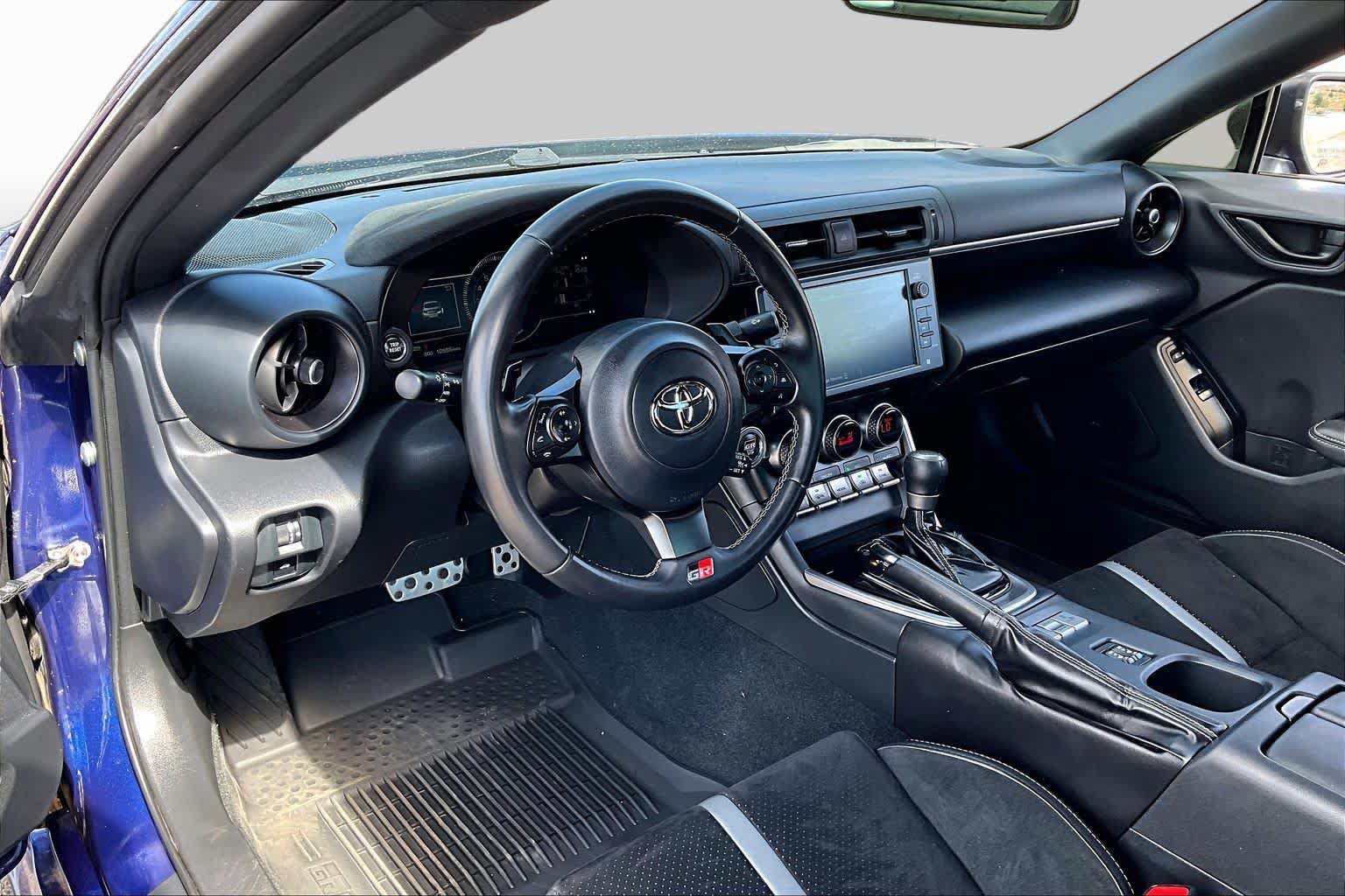 Used 2024 Toyota GR86 Premium w/ Performance Package RWD image 16
