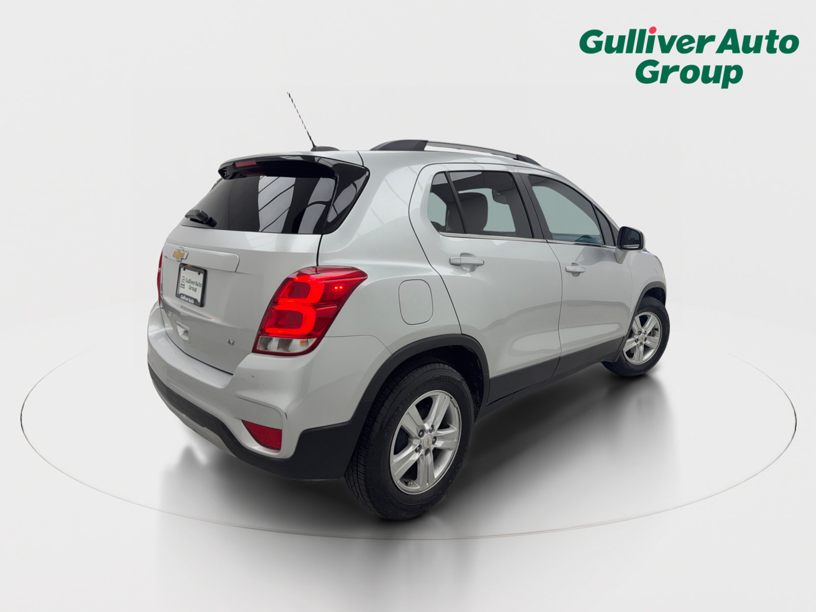 Used 2019 Chevrolet Trax LT w/ LT Convenience Package FWD image 9