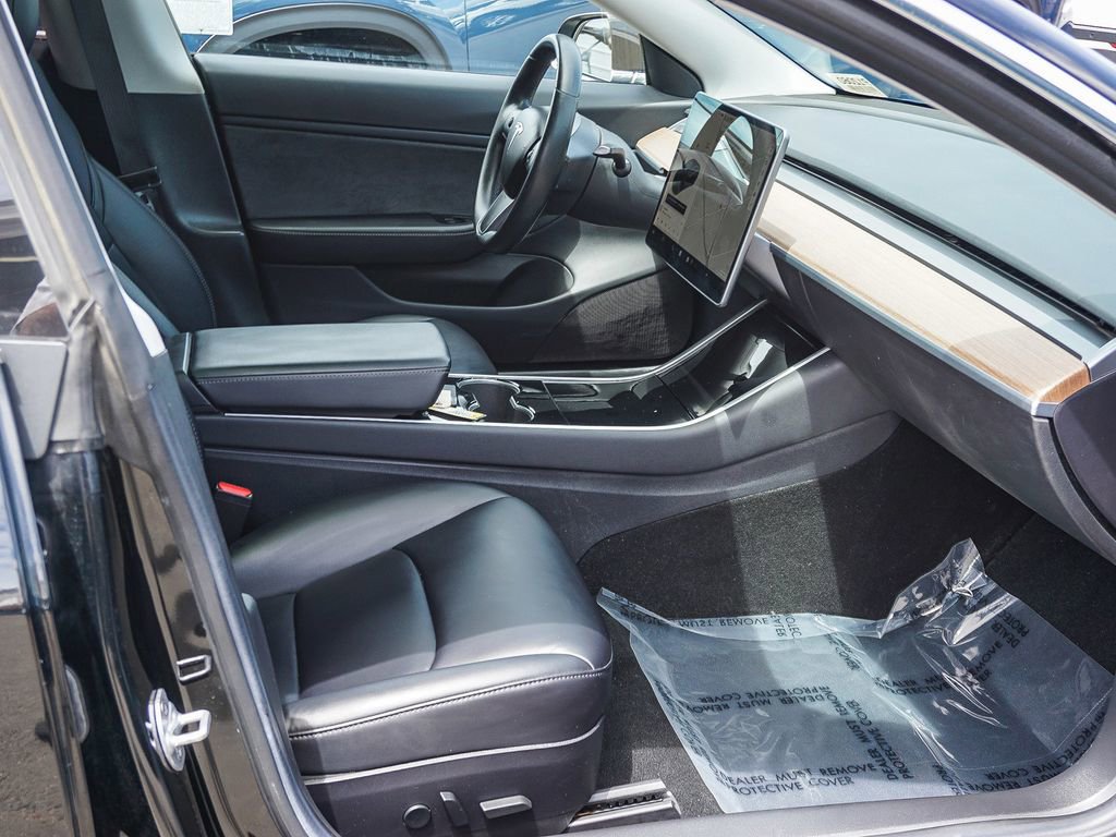 Used 2018 Tesla Model 3 Long Range RWD image 12