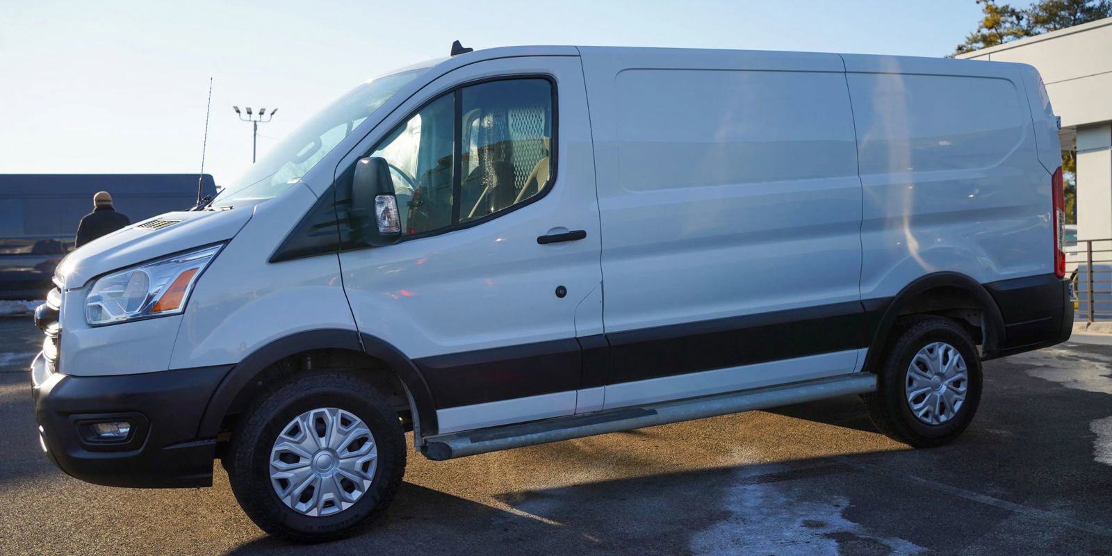 Used 2020 Ford Transit 250 Low Roof w/ Exterior Upgrade Package RWD image 9
